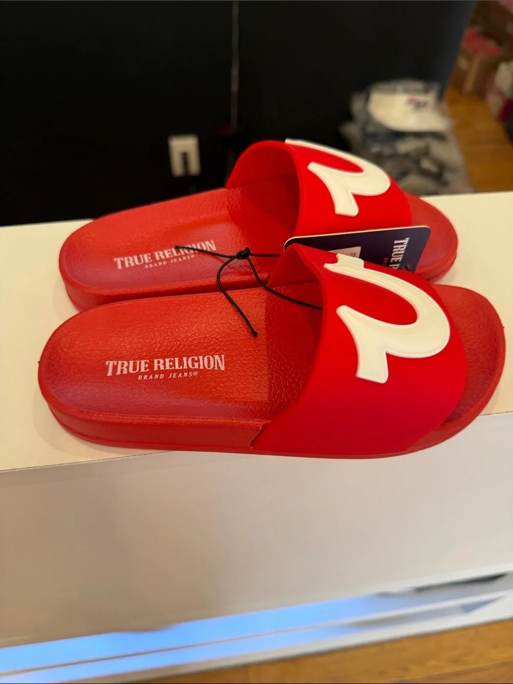 Boys true religion sandals